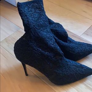 Aldo lace booties new! Size 7.5